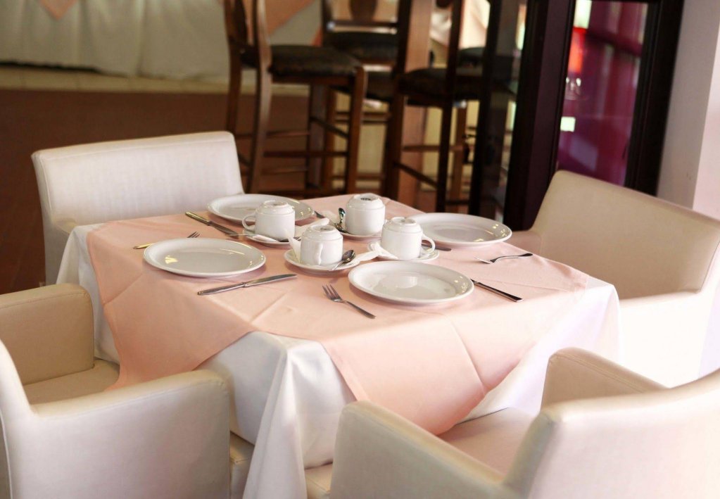 Фото Iraklion Hotel