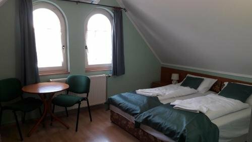 Гостиница Ket Lotti Villa - Gyogypanzio в Веспреме