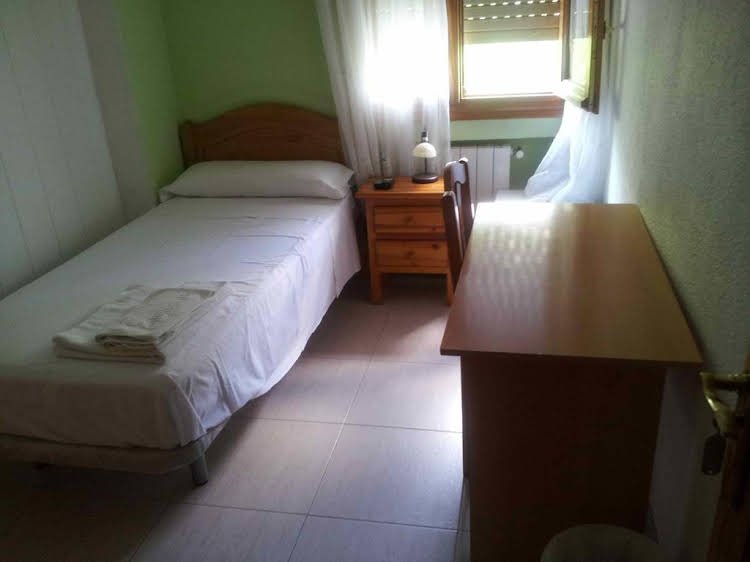 Фото Hostal Asador Julian Brunete