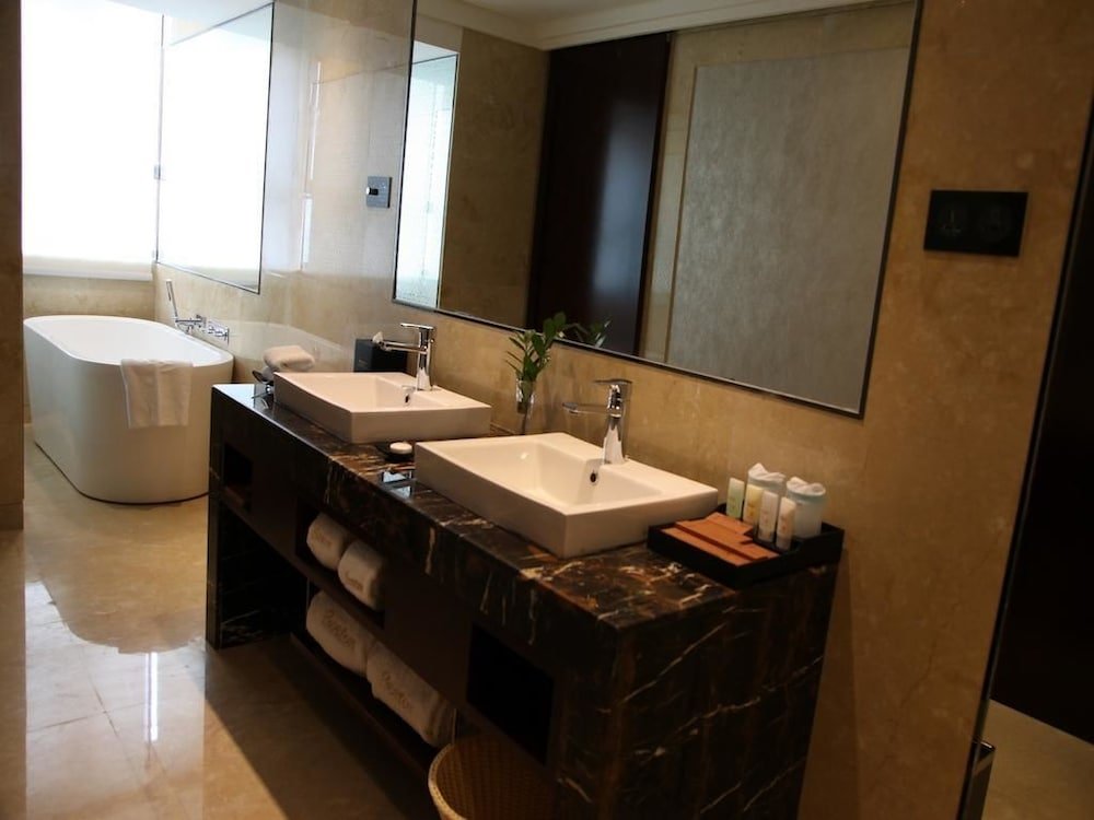 Фото Yinchuan Shangling Boston Hotel