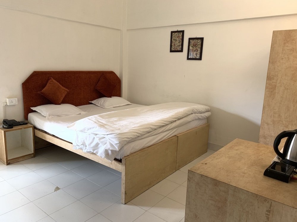 Фото Hotel Saluja
