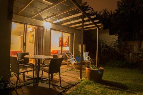 Фото Misty Blue Bed and Breakfast