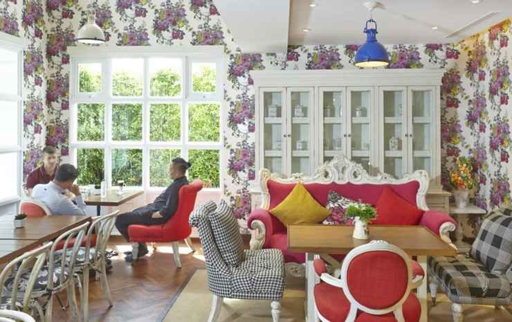 Фото Woodlands Suites Serviced Residences