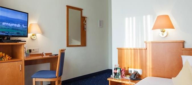 Фото  Sure Hotel by Best Western Ambassador Duesseldorf