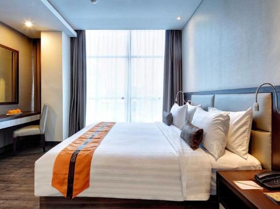 Фото Verse Luxe Hotel Wahid Hasyim