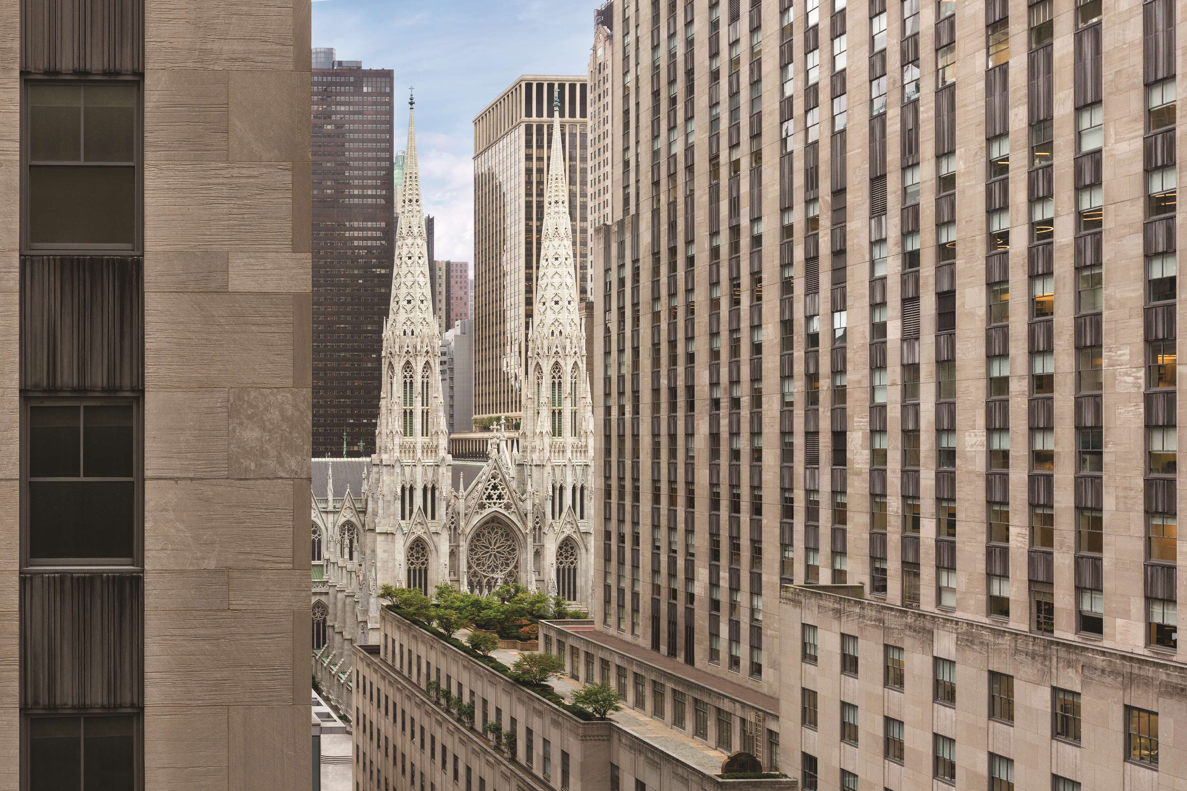 Фото DoubleTree by Hilton New York Midtown Fifth Ave