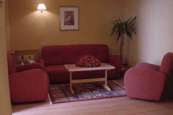 Фото Maadi Hotel