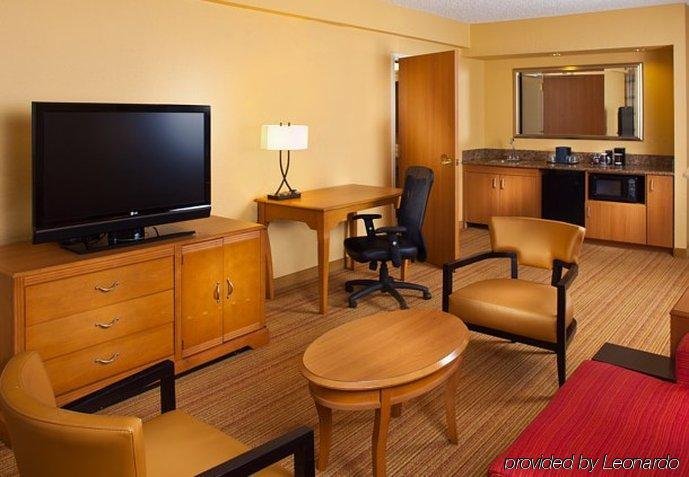 Фото Courtyard by Marriott Fort Lauderdale Weston