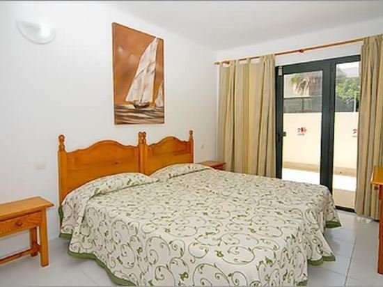 Фото Apartamentos Erika - Adults Only