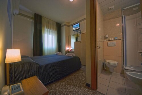 Гостиница Hotel Savoia в Финале-Лигуре