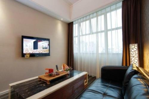 Фото Zhuhai Biwan Hotel