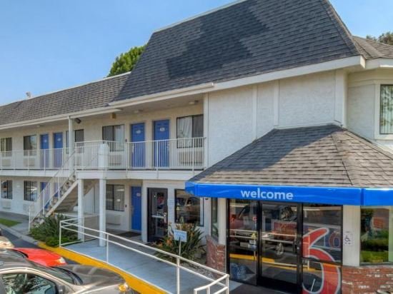 Фото Motel 6 El Cajon, Ca - San Diego