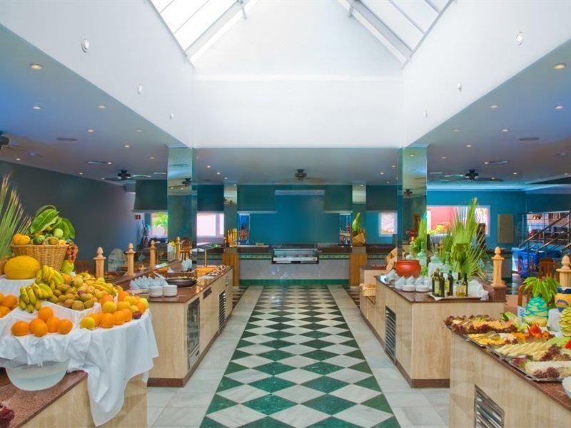 Фото Marbella Beach Resort at Club Playa Real