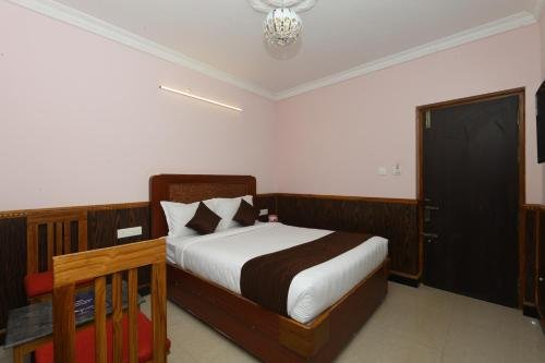 Фото Oyo 8709 Hotel Rain Forest