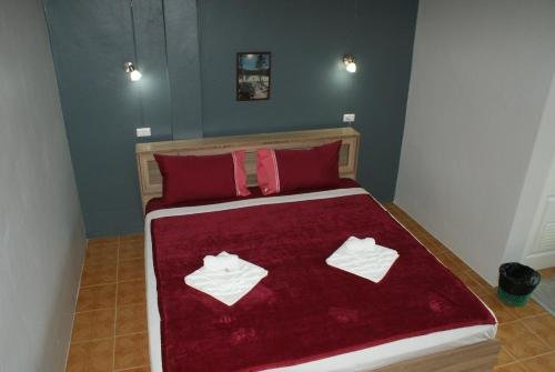 Фото 2 Vikings Restaurant & Guesthouse