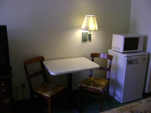 Фото Meriwether Country Inn