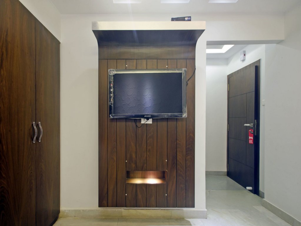 Фото Oyo 8433 Hotel Myra