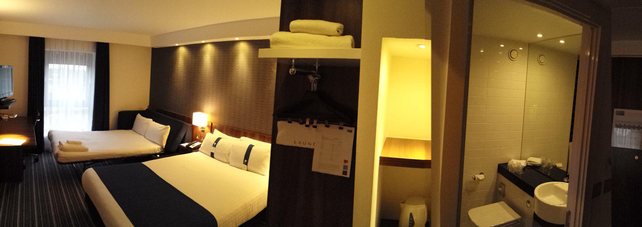 Фото Holiday Inn Express Dunstable, an Ihg Hotel