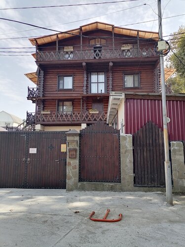 Внешний вид отеля ШарЛООтка в Сочах, фото 2