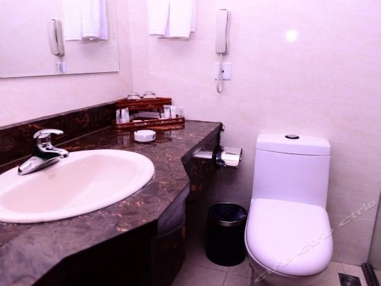 Фото Harbin Kunlun Hotel (Railway Station Museum)