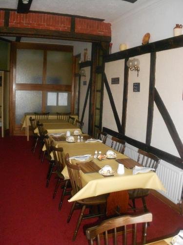Фото St Annes Hotel