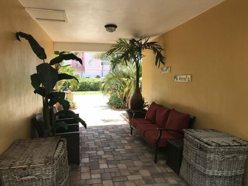 Гостиница Atlantic Shores Vacation Villas в Уэст-Палм-Бич