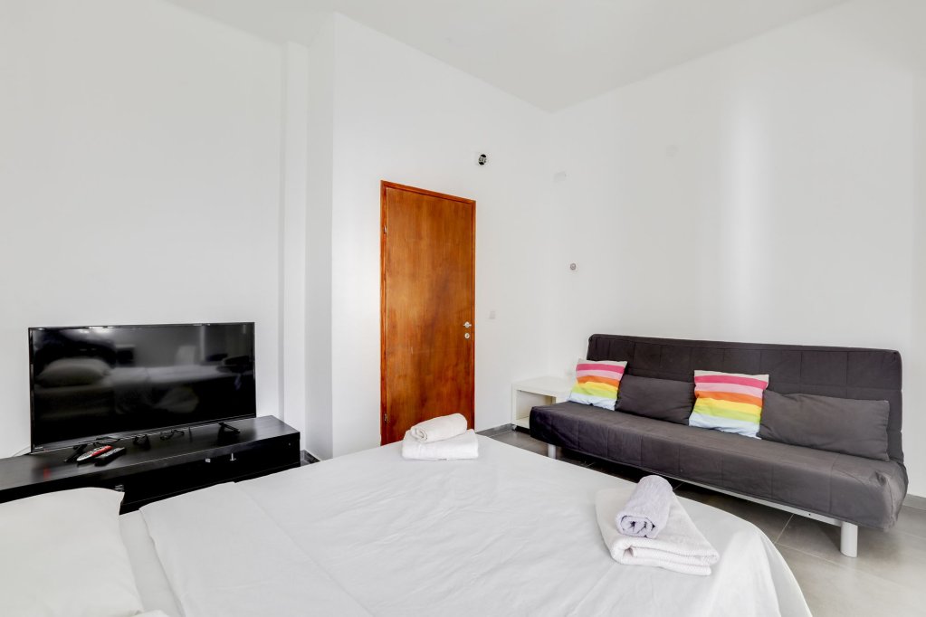 Фото Studio for 2 people Near Bograshov Beach