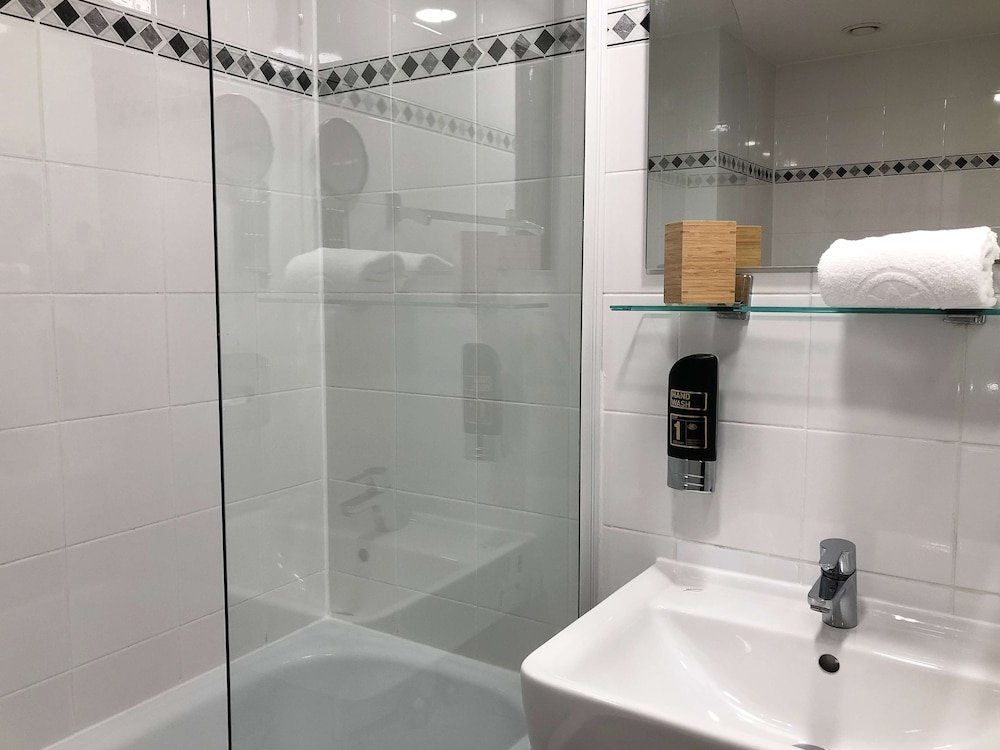 Фото Hotel Enziana Wien