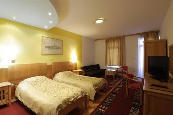 Фото Hotel Millennium