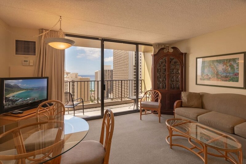 Гостиница Waikiki Sunset Suite 2404 в Гонолулу