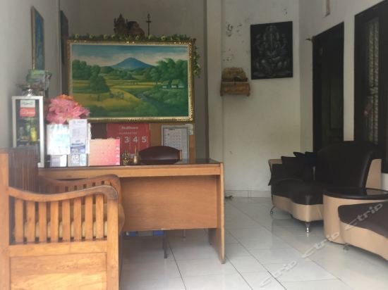 Фото Seminyak Point Guest House