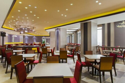 Гостиница Holiday Inn Express Changbaishan в Гирине