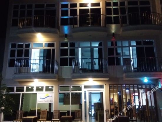 Фото Sunny Suites Inn