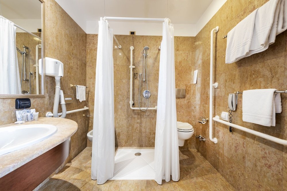 Фото Hotel Ascot