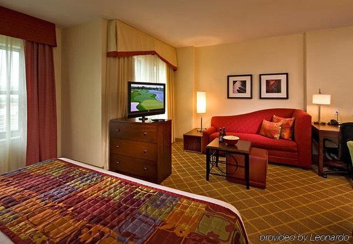 Фото Residence Inn Alexandria Old Town South at Carlyle