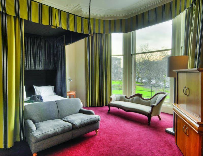 Фото The Bonham Hotel