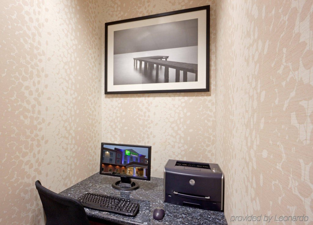 Фото Comfort Inn & Suites Plainville Foxboro