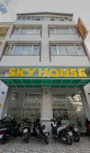 Гостиница Skyhouse Hotel в Далате