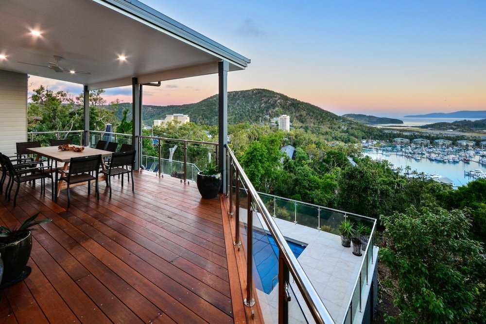 Short-term housing rental Shorelines Waterfront Hamilton Island, Queensland, photo