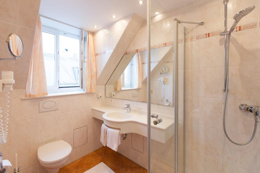 Фото Hotel Uhland