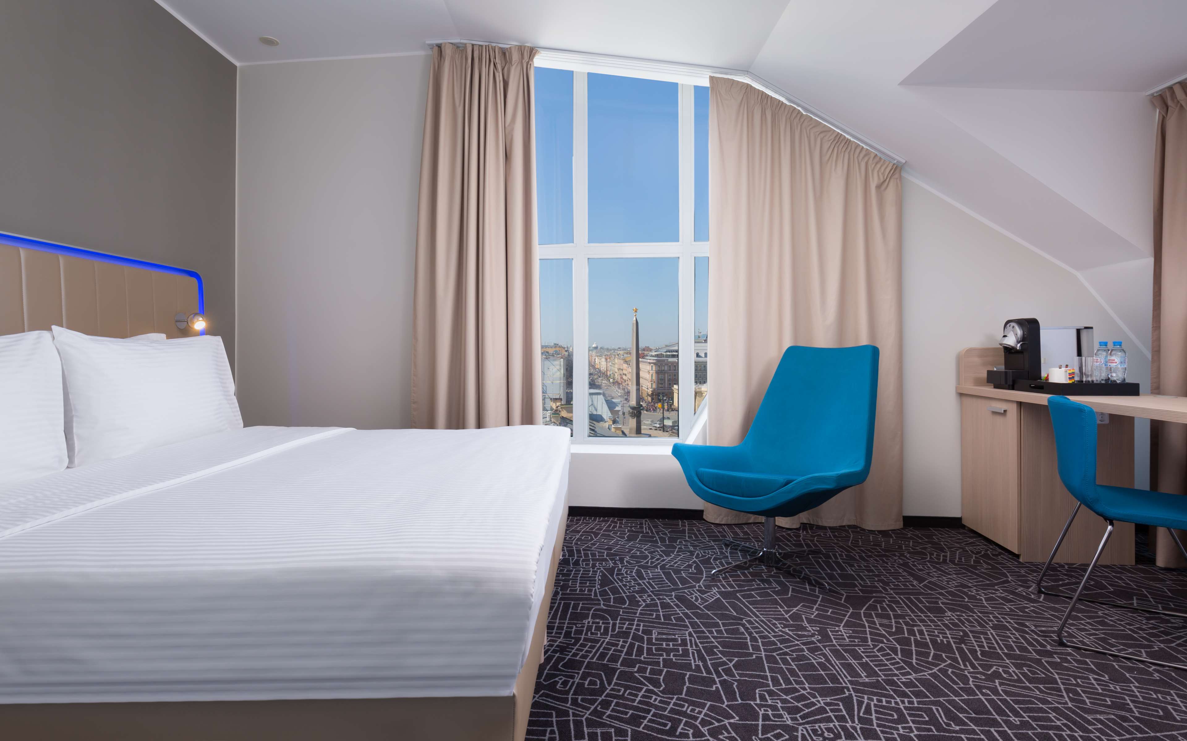 Фото Cosmos St. Petersburg Nevsky Hotel