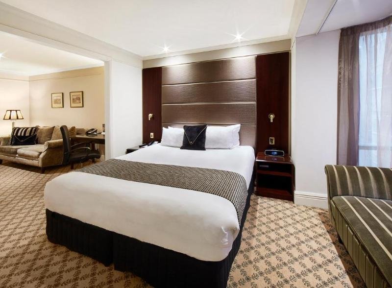 Фото Stamford Plaza Melbourne Hotel