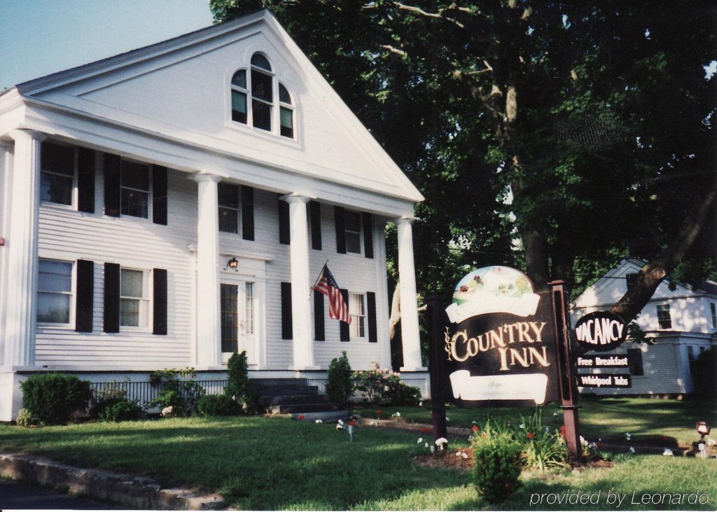 Фото Sturbridge Country Inn