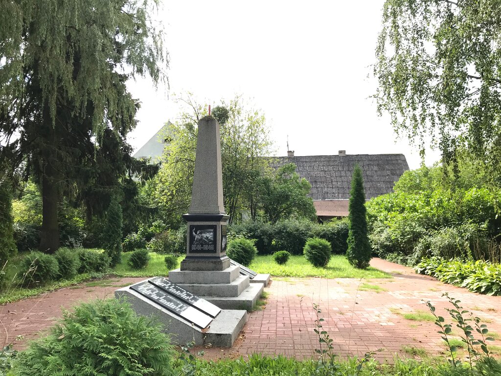 Monument, memorial Братская могила советских воинов, павших в ходе Восточно-Прусской операции, Kaliningrad Oblast, photo