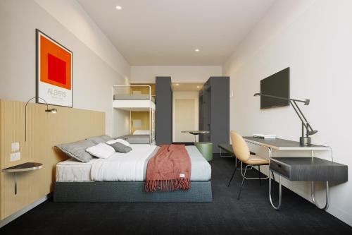 Фото Veriu Green Square