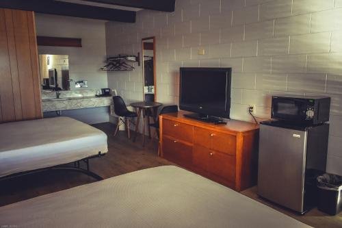 Фото Starved Rock Motor Inn Travelodge by Wyndham