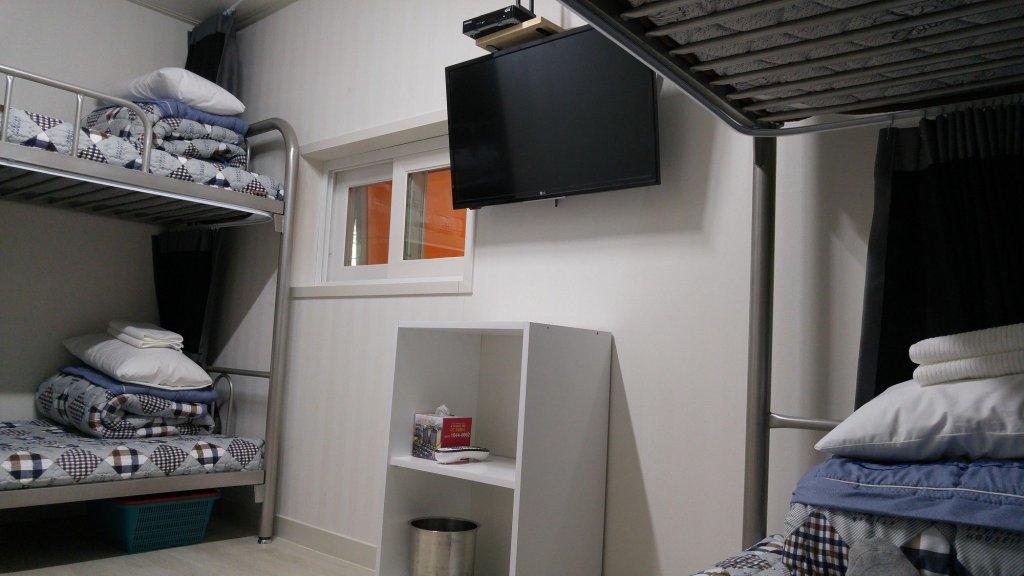 Фото Itaewon Yellow Guesthouse