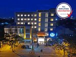 Отель Neo Cirebon