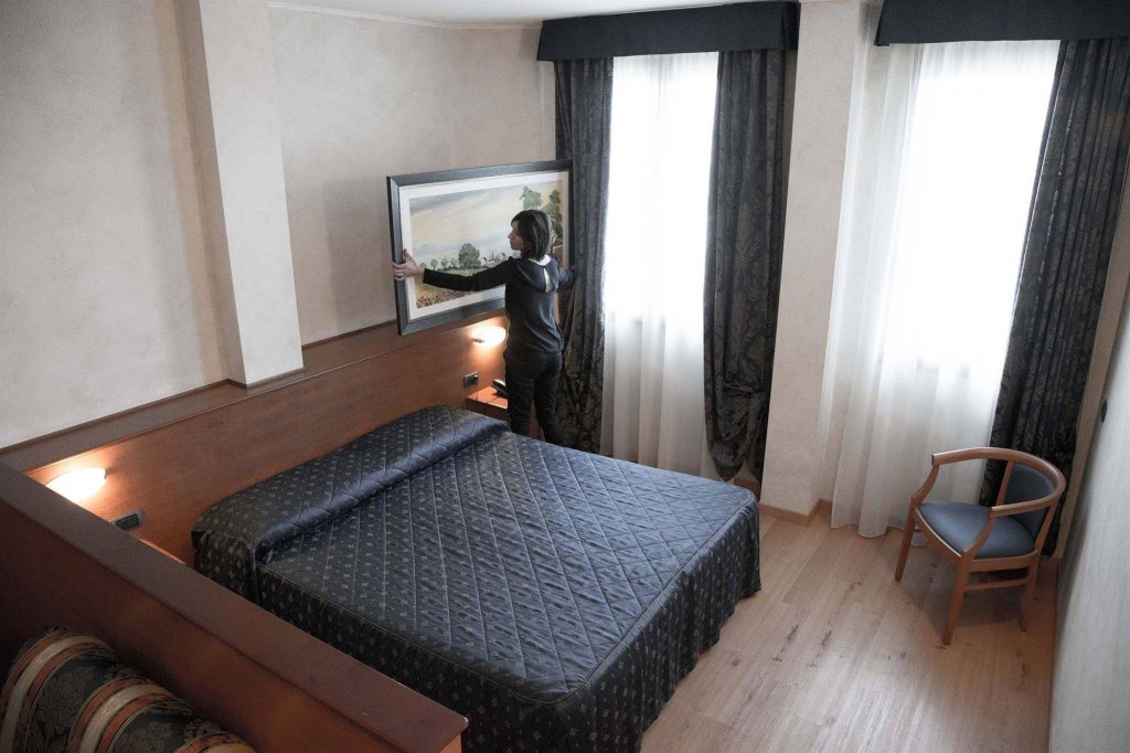 Фото Point Hotel