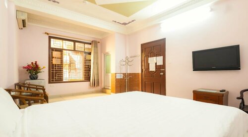 Гостиница Oyo 738 Hoa Quynh Guesthouse Spot On в Ханое